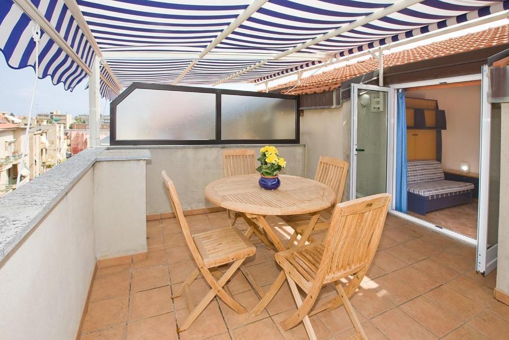 Residenza Adelaide Aparthotel Finale Ligure Buitenkant foto