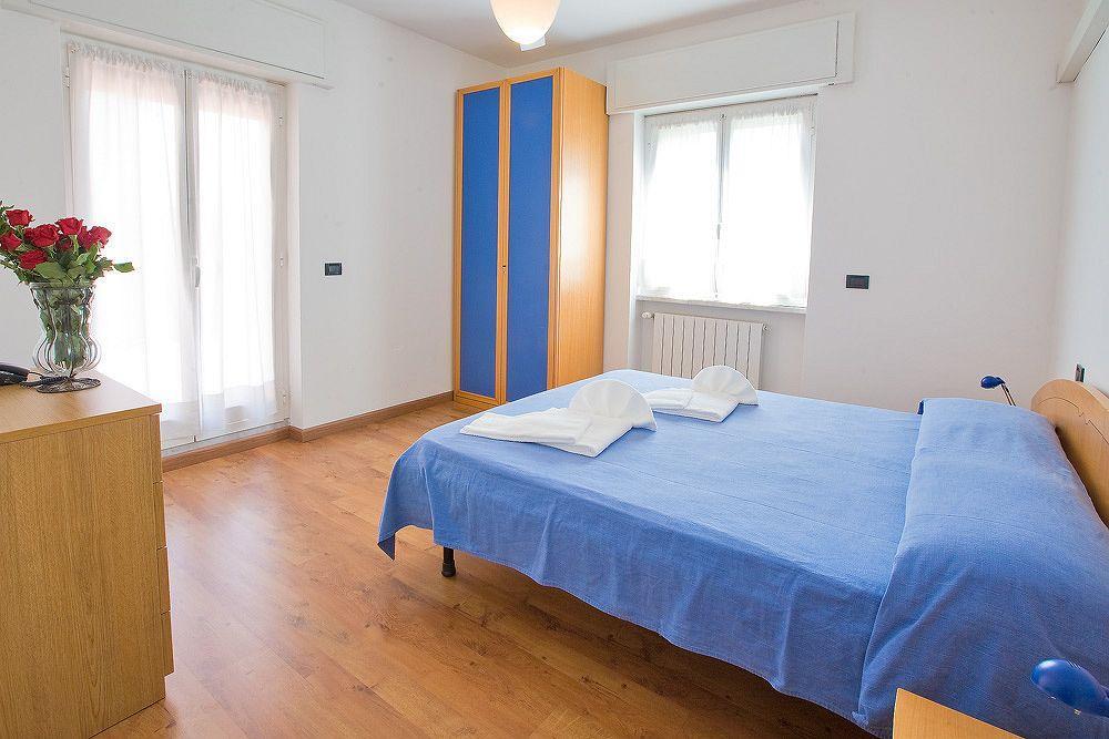 Residenza Adelaide Aparthotel Finale Ligure Buitenkant foto