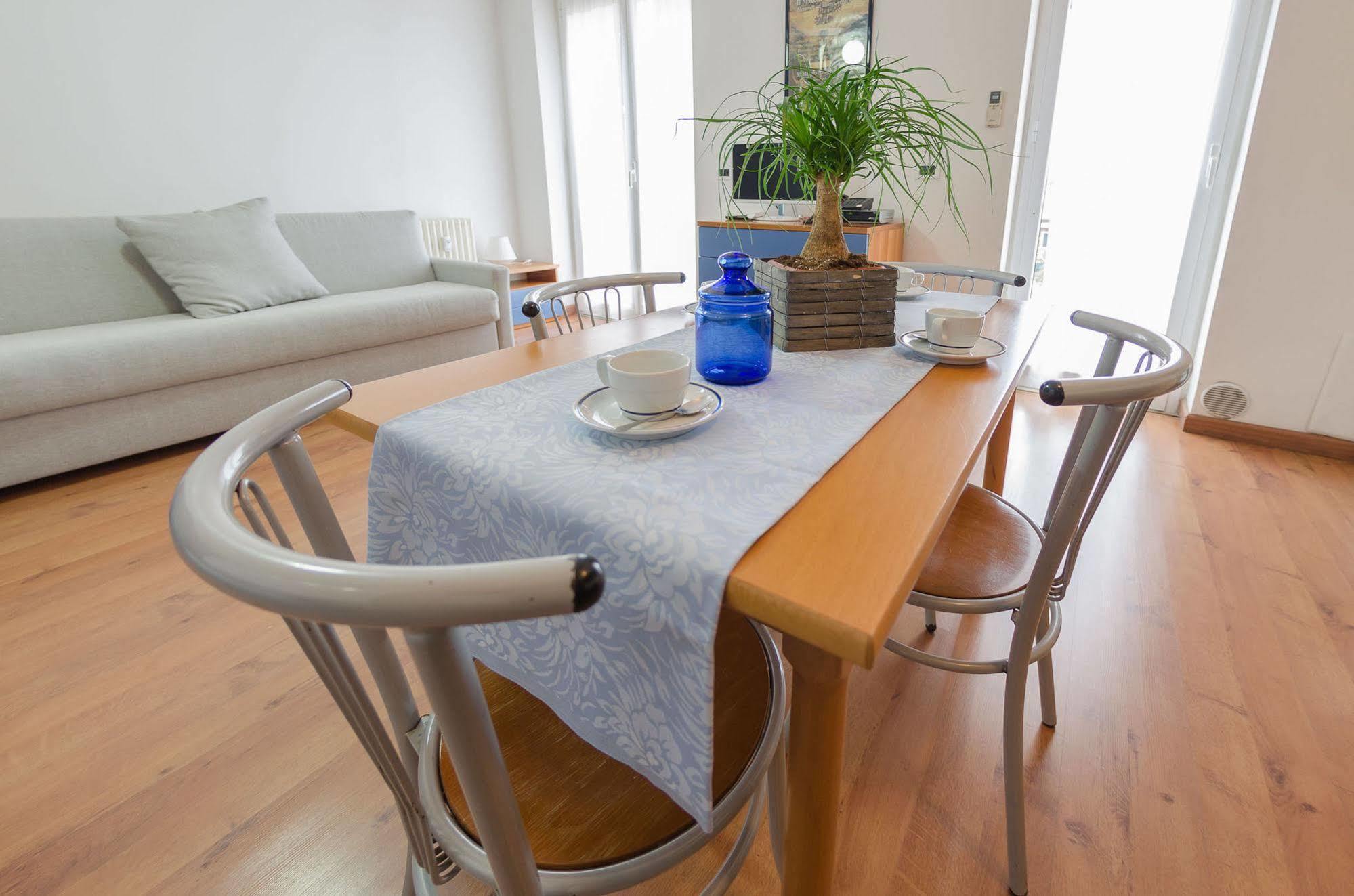 Residenza Adelaide Aparthotel Finale Ligure Buitenkant foto