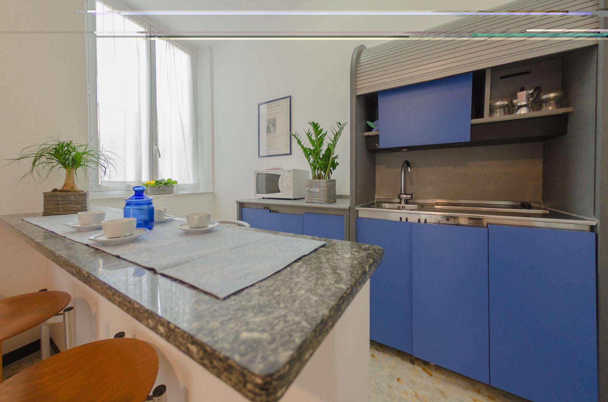 Residenza Adelaide Aparthotel Finale Ligure Buitenkant foto